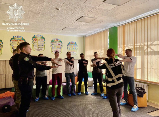 Тренінг для поліцейських: надання першої психологічної допомоги в кризових ситуаціях