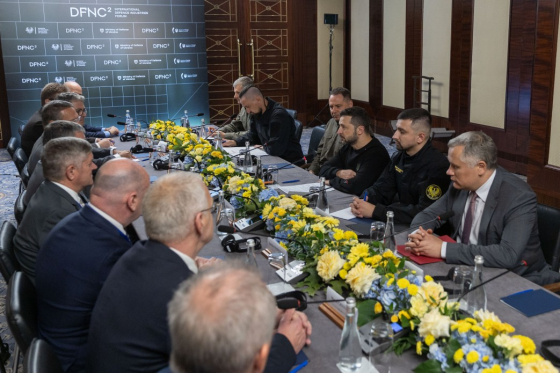 Зеленський зустрівся з керівництвом провідних оборонних компаній світу: Є важливі результати після першого форуму оборонних індустрій
