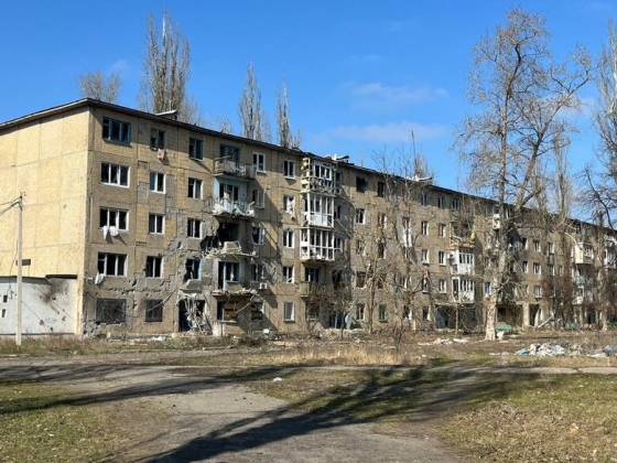 Ворог обстріляв із артилерії та завдав ракетного удару по Авдіївці, - ОВА
