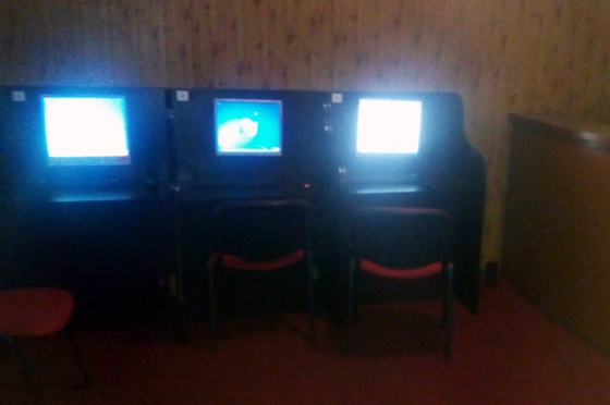  В Доброполье полицейские закрыли замаскированный незаконный игровой клуб