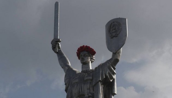 Монумент «Батьківщина-мати» у Києві перейменують на «Україна-мати»