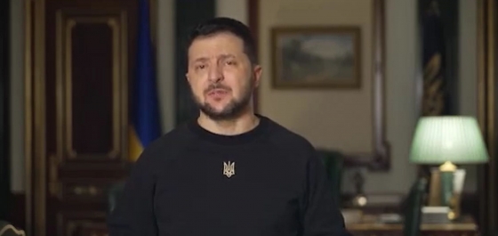 Росія повинна відповідати за кожне спалене українське місто і село, - Зеленський