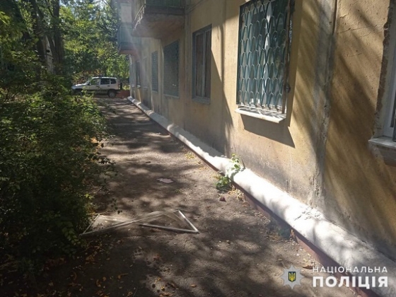 В Краматорске 2-летний ребенок выпал из окна пятого этажа