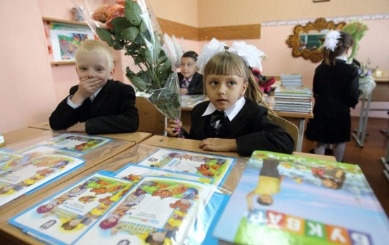 У школах Києва учнів будуть оцінювати інакше через блекаути: що змінилося 