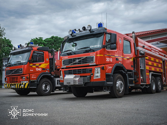 Шведські рятувальники передали Донеччині техніку