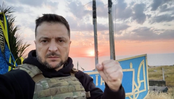 Зеленський побував на острові Зміїному (відео)