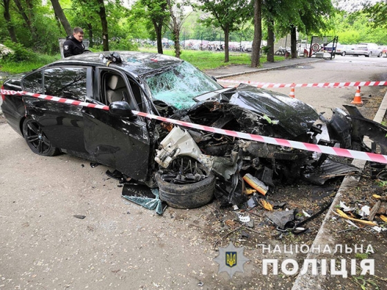 В Краматорске водитель, совершив ночное ДТП, бросил пассажира с тяжелой травмой