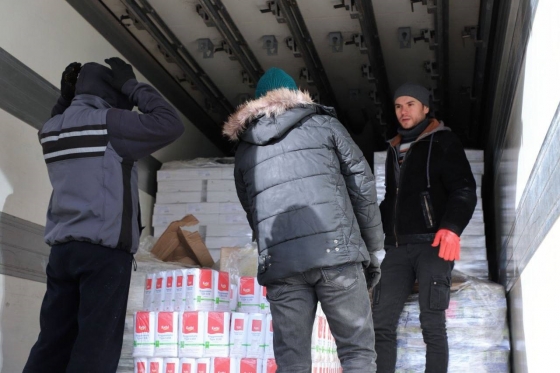 Фонд Мкртчана передав краматорчанам черговий продуктовий вантаж