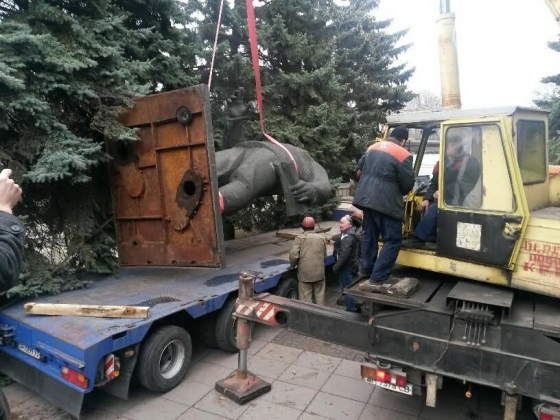 Мариуполь демонтаж памятник Орджоникидзе 