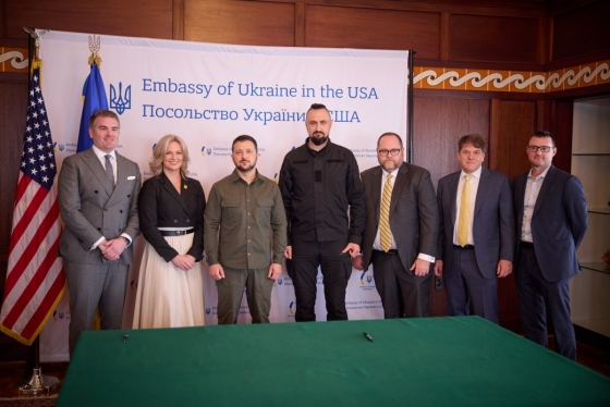 Україна та США підписали меморандуми про співпрацю в оборонно-промисловому секторі