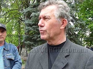 Главный коммунист Славянска &quot;стал у руля&quot; Коммунистической партии ДНР