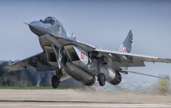 Польща передала Україні 10 винищувачів МіГ-29, - голова Міноборони