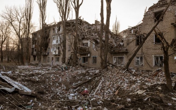 Окупанти обстріляли Авдіївку з авіації та &quot;Градів&quot;: повністю зруйновані два будинки
