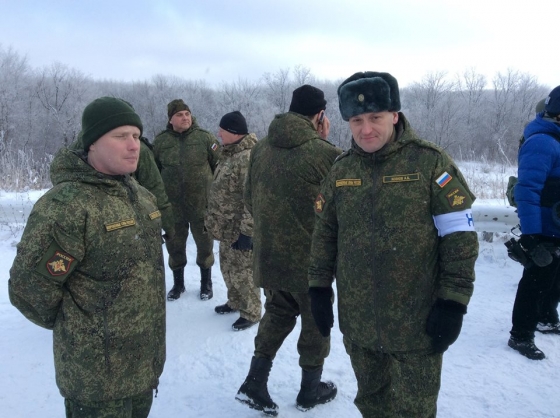 &quot;Киборги&quot; проводят ротацию под присмотром МЧС России 