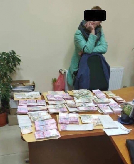 В отделении &quot;Приватбанка&quot; в Одесской области обнаружена &quot;черная&quot; касса для вмешательства в выборы 