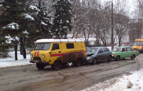  В Краматорске столкнулись три автомобиля