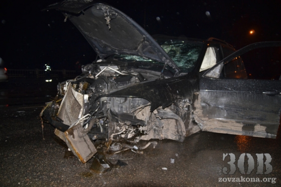 В Днепропетровске пьяный кум главы МВД устроил аварию