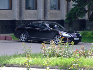 Мэр Славянска опять одолжил свою машину