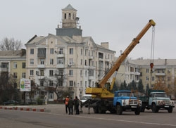 В Краматорске стрит-рейсеров решили урезонить цветочными тумбами