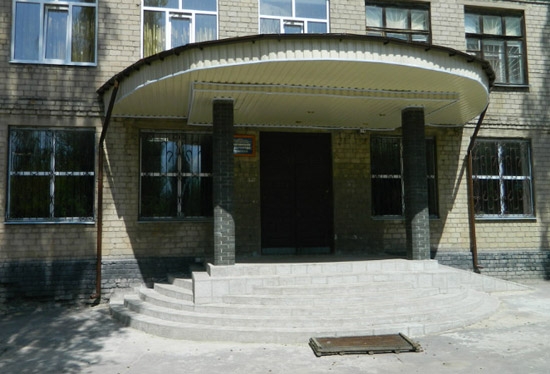 Барщина в Шахтерске. Студенты вынуждены бесплатно работать на чиновников