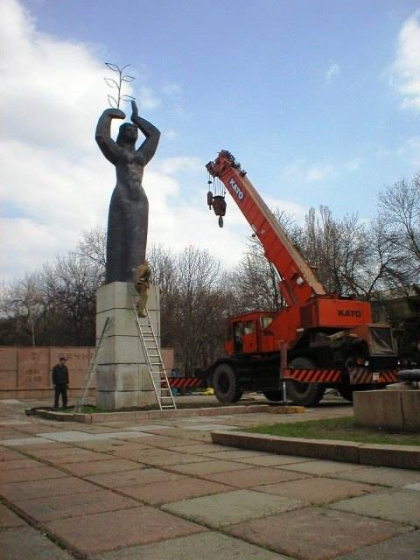 В Краматорске восстановлен главный памятник Великой отечественной войны