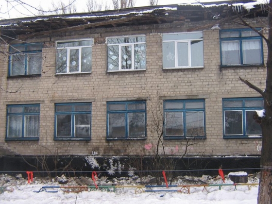  Власти Макеевки третий месяц издеваются над учениками школы № 77 (фото) 