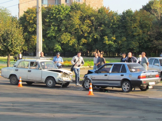 В Краматорске возле ДГМА произошло ДТП с пострадавшими