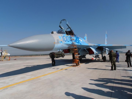 В Донецк охранять Евро-2012 прилетел Су-27