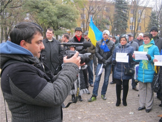 Краматорск митинговал против фейковых 