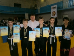 Краматорчане завоевали 8 медалей на чемпионате области по рукопашному бою
