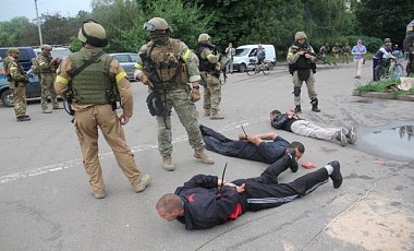 В Славянске бойцы АТО задержали боевиков в гражданском