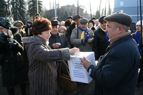 В Краматорске прошел митинг в поддержку столичного 