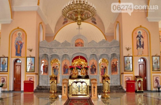 Иерей Олег Кручинин открыл в Часов Яре православную библиотеку 