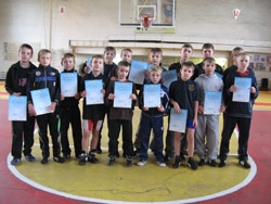 Краматорские борцы завоевали 15 медалей на чемпионате области