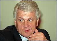 Литвин с помощью &quot;Укрпочты&quot; вложил свой &quot;грязный пасквиль против Мороза&quot; в каждый номер &quot;Сильских вестей&quot;