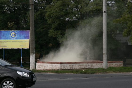 На Новом Свете в подземный переход бросили дымовую шашку