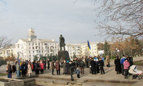 &quot;Евромайдан&quot; в Краматорске: без речей, но с идеей