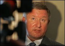 Универсальный солдат, жертва случайной пули: неофициальная биография Е.Кушнарева