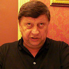 Александр Волков: Юля – молодец, разводит всех как лохов на роспуске парламента!