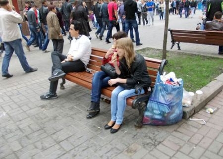 В Киеве исчезли урны. Власть превращает столицу в мусорник? 