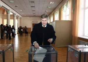 Ахметов проголосовал &quot;за сильную Украину&quot;