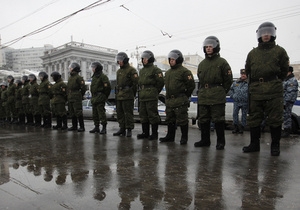 Полиция взяла под контроль центральные площади Москвы