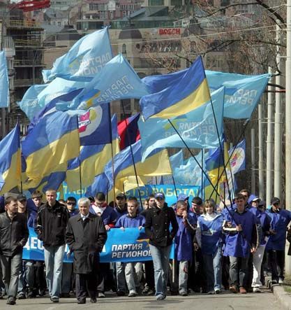 БЮТ: СП и ПР снова готовят в июне досрочные выборы в Раду