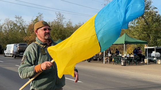 Бограч, кава та плов: на трасі дорогою на Донеччину волонтери годують українських військових