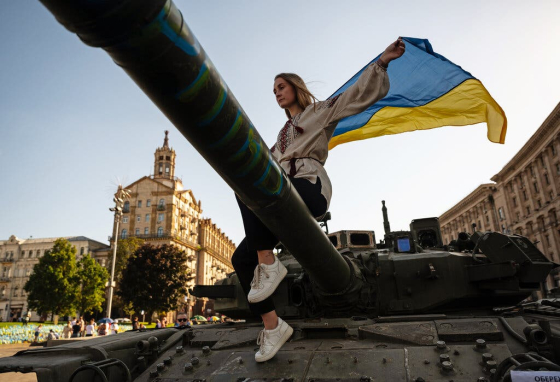 71% українців вважають, що вибори мають бути лише після остаточної мирної угоди, - КМІС