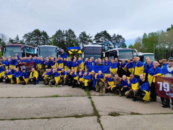 Україна та Росія провели великий обмін полоненими: що відомо