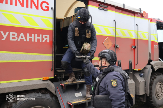 У Краматорському районі піротехніки виявили та знищили 2 артилерійські снаряди та гранату