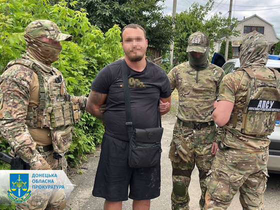 До Молдови за 9 000 доларів США – викрито дніпрянина, який займався незаконним вивезенням чоловіків за межі країни