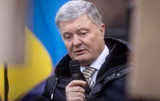 Цукерки Порошенка знову продаються в РФ: військові вимагають перевірки