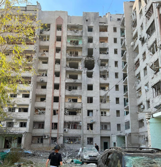 Російські війська вдарили по житлових багатоповерхівках у Краматорську